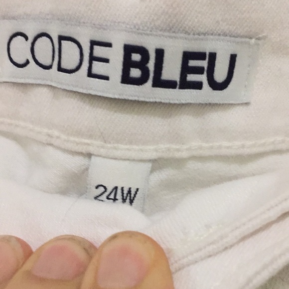 Code Bleu “wonderland” skinny crop stretchy jean - Picture 3 of 12